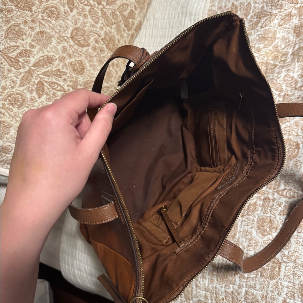 Fossil Cognac Sydney Tote Bag (Large) - Picture 8 of 10
